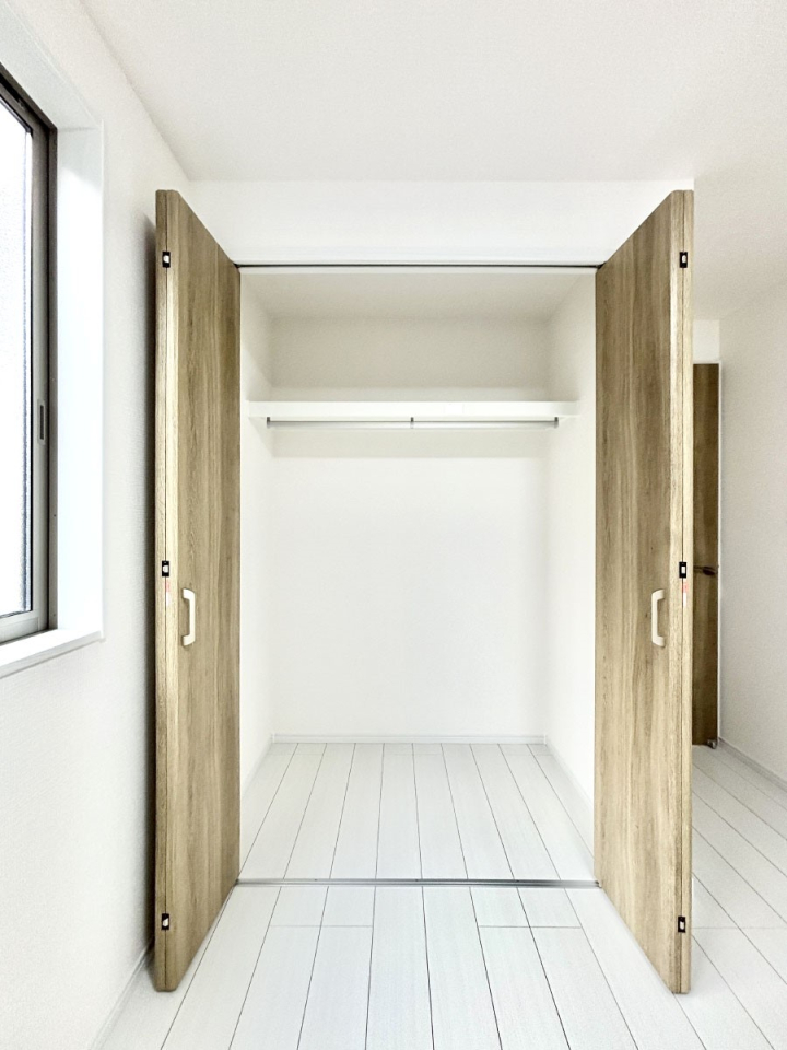 ���[ �����Ղ�̎��[�X�y�[�X�ŉ��K�ɕ�点���� 