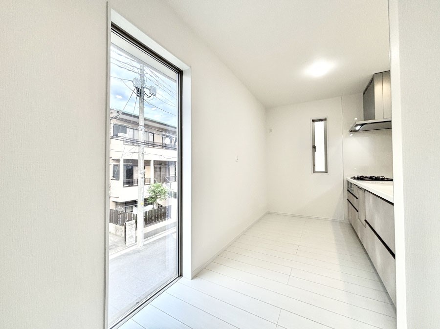 �L�b�`�� ��Ƃ肠��L�b�`���ł͂��Ƒ��Ɗy�������������ł��܂��B