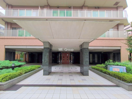 �G���g�����X -