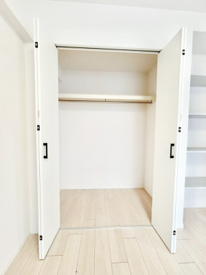 ���[ ��������ߗނ�ו��Ȃǂ̎��[�ɕ֗��ȃN���[�[�b�g�t���B