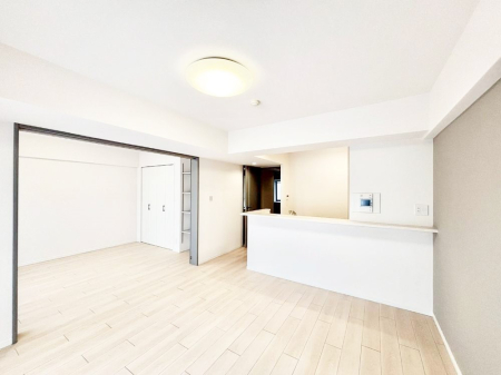 ���̑����� �V���v���ȃf�U�C���Ȃ̂ŃC���e���A���l����̂��y���݂ł��ˁI