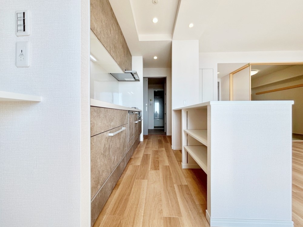 �L�b�`�� �J�E���^�[�t���I�����Ղ�̎��[�͂��L�b�`�����X�b�L�������܂�