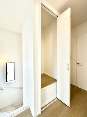 ���̑����� �L�����[�B�|�������G�߂̏��������[���邱�Ƃ��ł��܂��B