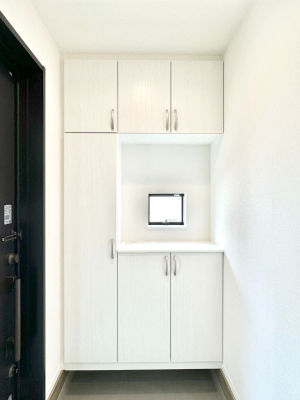 ���̑����� �����Ղ���[�ł���V���[�Y�{�b�N�X�ŉƑ��S���̌C���A���ւ�������B  