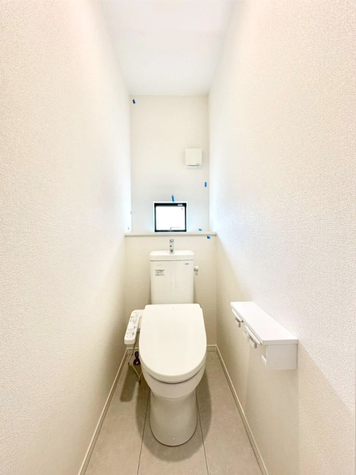 �g�C�� �g�C����1�K��2�K���ꂼ��ɔz�u����Ă��ĂƂĂ��֗��ł��B 