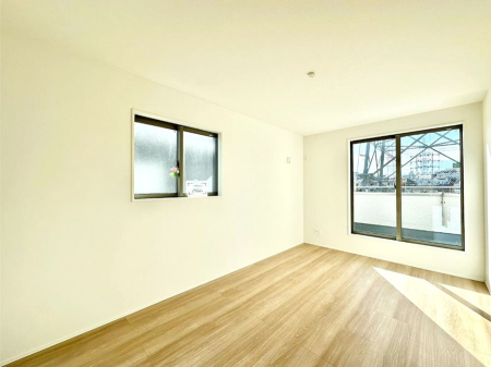 ���̑����� �o���R�j�[���J�������v���X���Ă����m��