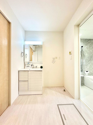 ���ʑ�E���ʏ� ���邢���ʏ��͖����̐g�x�x���y�����ł����Ⴂ�����ł��B