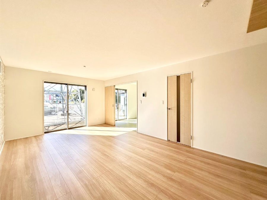 ���̑����� �Ƒ������R�ƏW�܂�e���̃X�y�[�X�ɂȂ肻��