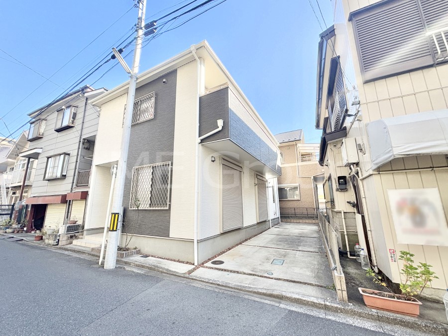 ���n�O�ώʐ^ ���ʂ��̗ǂ��ƂƂ��ɁA�X���݂ɊJ������^���Ă���܂��B 