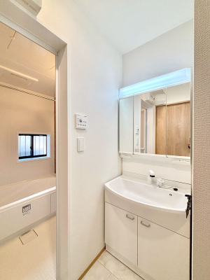 ���ʑ�E���ʏ� ���邢���ʏ��͖����̐g�x�x���y�����ł����Ⴂ�����ł��B