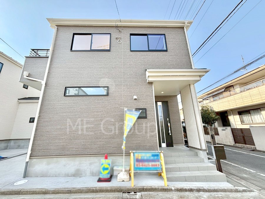 ���n�O�ώʐ^ �������ꂽ�O�ρA�㎿�ȏZ��Ԃ��L���鎺���͉i�����S���ĉ߂�����Z���ł��B 