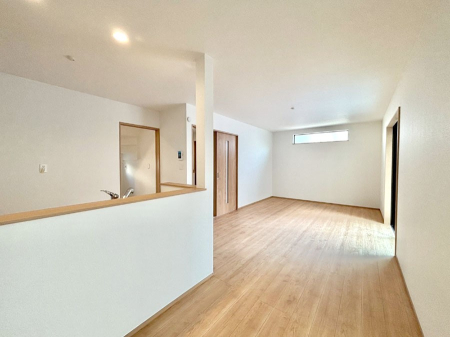 ���̑����� �Ƒ������R�ƏW�܂�e���̃X�y�[�X�ɂȂ肻��