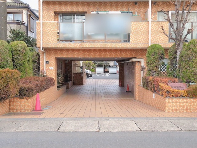 �G���g�����X -