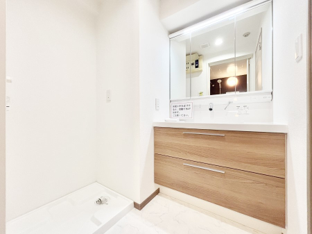 ���ʑ�E���ʏ� ������������ʉ��ώ��Œ��̐g�x�x�����K