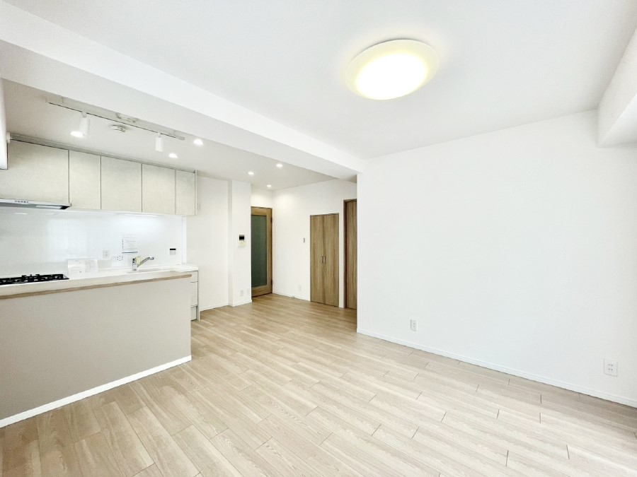 ���r���O �Ƒ��c���̎��Ԃ����������Ȃ��났�̃��r���O�_�C�j���O�B   