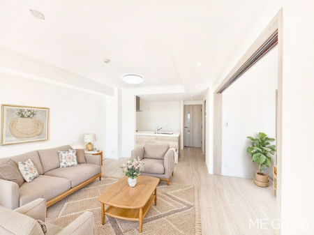 ���r���O �Ƒ��̘a�₩�ȉ�b���������Ă������B�J�����̂��郊�r���O�ł��B���Ƌ��CG�ł�  