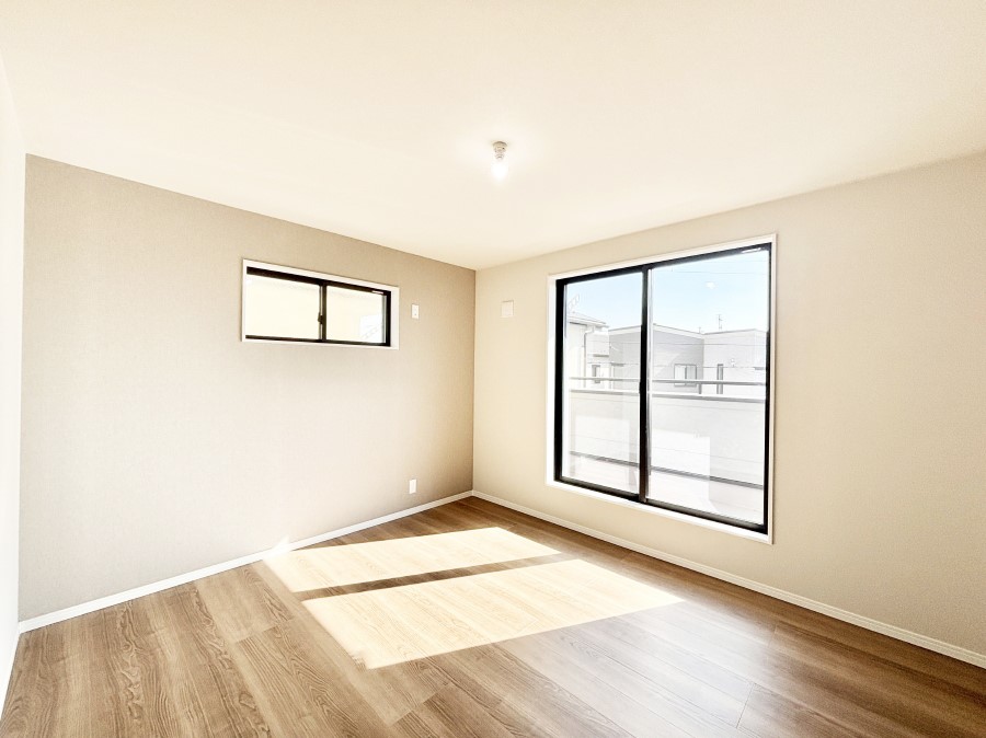 ���̑����� �o���R�j�[���J�������v���X���Ă����m��