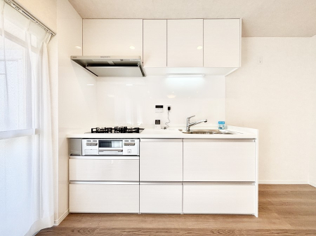 �L�b�`�� �������������I�ɁA�y�����I�V�X�e���L�b�`��