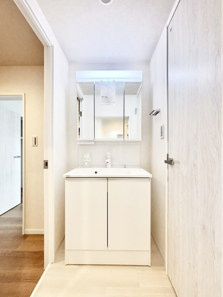 ���ʑ�E���ʏ� �O�ʋ��L���r�l�b�g�E�V�����[�t�����ʉ��ϑ�ŖZ�������̐g�x�x���X���[�Y�ɁI