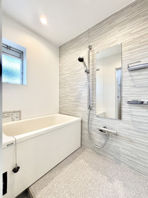 ���� ����̔�������Ă���閾�邢�������̂���o�X���[��