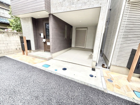  �����Ɍ������Ȃ����ԃX�y�[�X�B