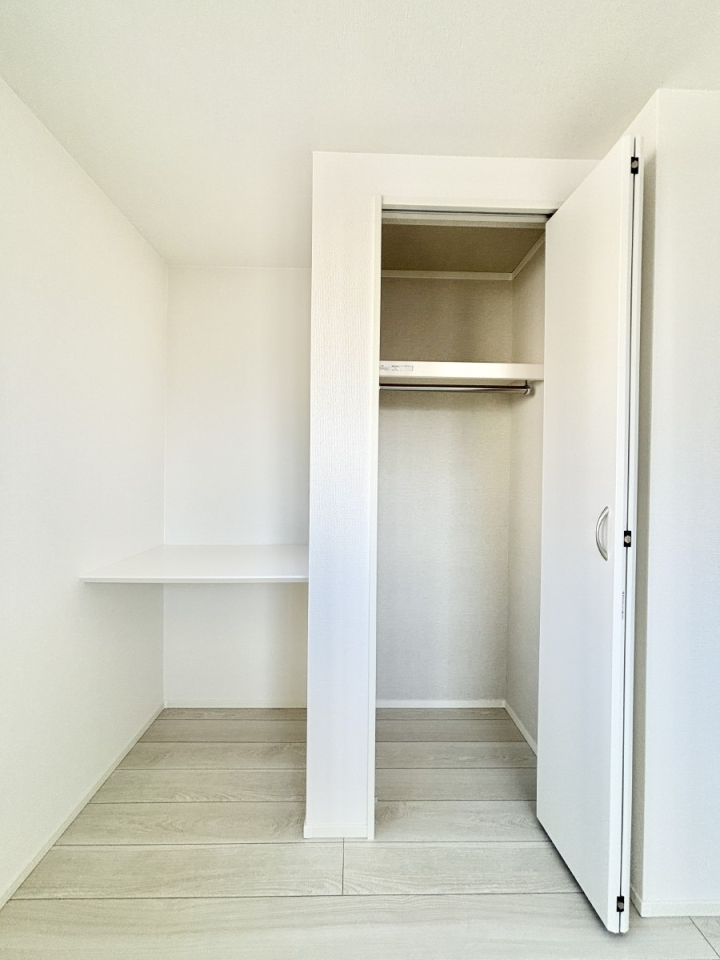 ���[ �m�����ɂ���N���[�[�b�g���J�E���^�[�X�y�[�X�B���C�ɓ���̃X�y�[�X�ɂȂ肻���B