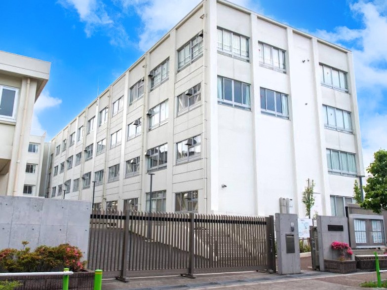 ���ӊ� ���w�Z 800m ���旧����񒆊w�Z