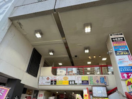 ���ӊ� �V���b�s���O�Z���^�[ 1000m �����w�O�V���b�s���O�Z���^�[