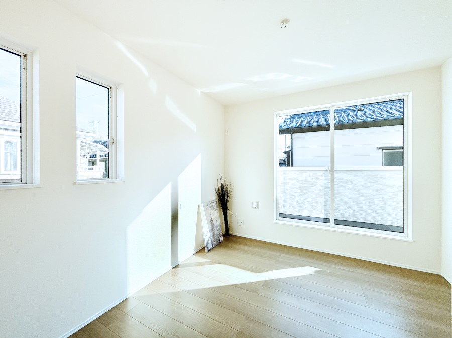 ���̑����� �o���R�j�[���J�������v���X���Ă����m��