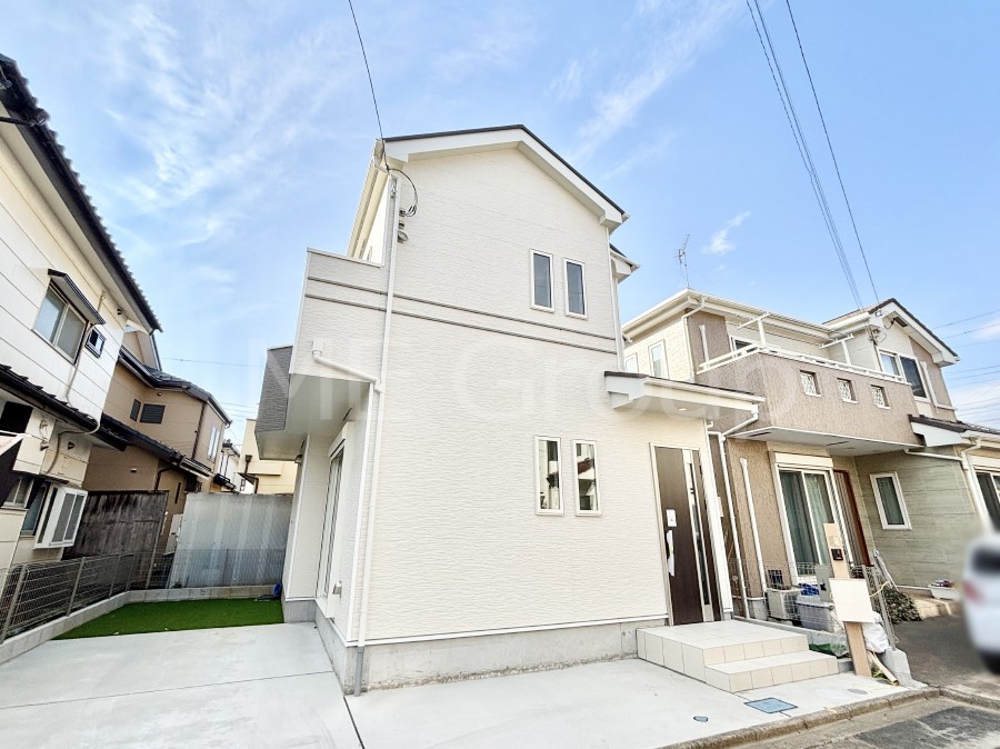 ���n�O�ώʐ^ �����Ղ�̗z���ƊJ�����ɕ�܂�閾�邢�Z�܂�