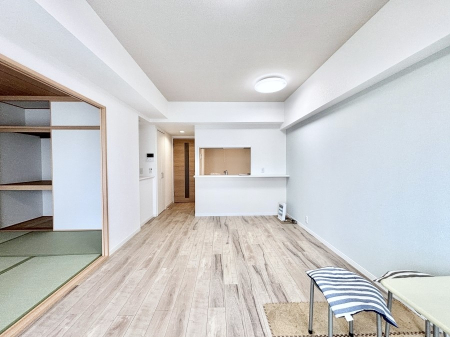 ���̑����� �Ƒ������R�ƏW�܂�e���̃X�y�[�X�ɂȂ肻��