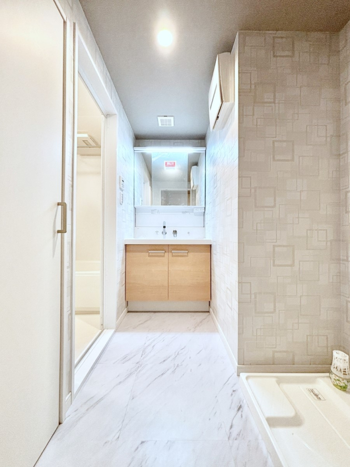 ���ʑ�E���ʏ� ������������ʉ��ώ��Œ��̐g�x�x�����K  