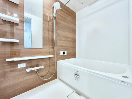 ���� ����̔�������Ă���閾�邢�������̂���o�X���[��  