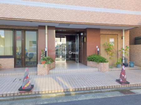 �G���g�����X -