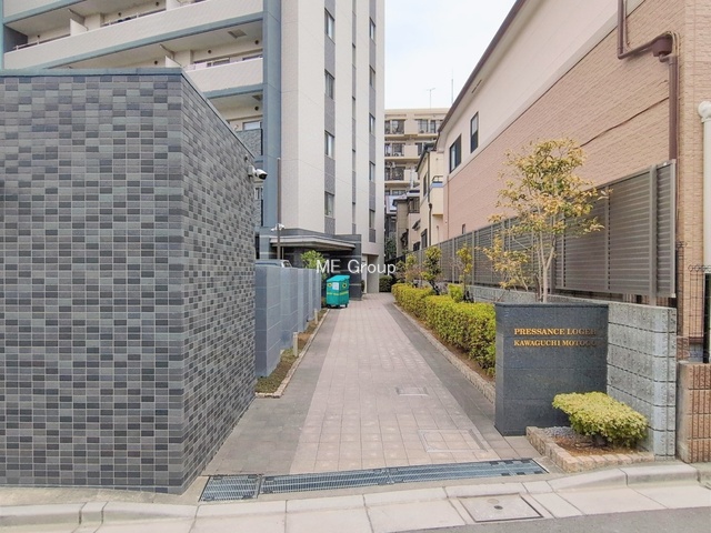 �G���g�����X -