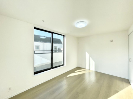 ���̑����� �o���R�j�[���J�������v���X���Ă����m��