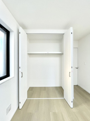 ���[ �����Ղ�̎��[�X�y�[�X�ŉ��K�ɕ�点���� 