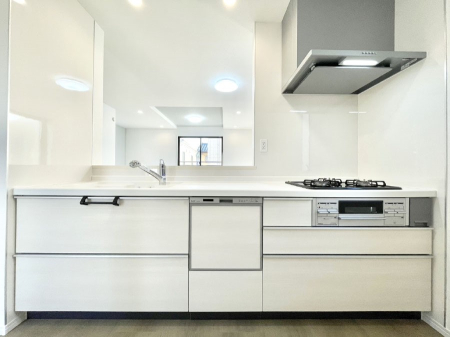 �L�b�`�� ���������Ȃ���ł����Ƒ��Ƃ̉�b���y���߂�ΖʃL�b�`��