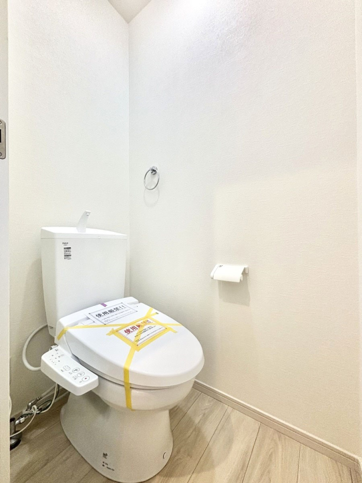 �g�C�� �g�C����1�K��2�K���ꂼ��ɔz�u����Ă��ĂƂĂ��֗��ł��B 