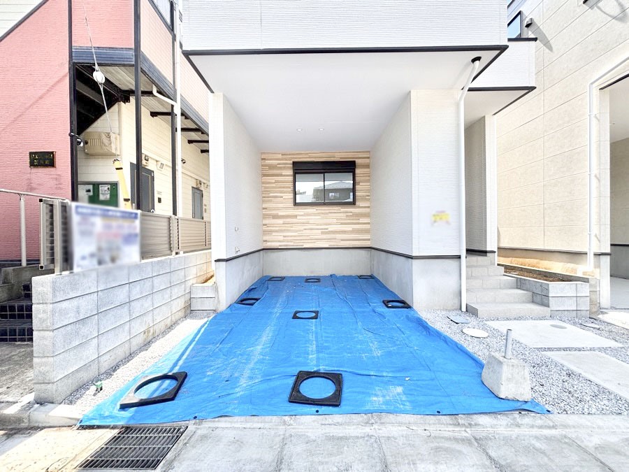  �����Ɍ������Ȃ����ԃX�y�[�X�B