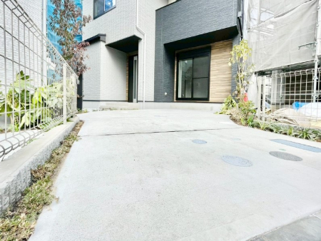  �����Ɍ������Ȃ����ԃX�y�[�X�B