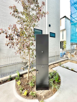 ���̑� �\�D�E�C���^�[�z���E�|�X�g�E��z�a�n�w���ЂƂɏW��B�G���g�����X�ɂȂ��ރV���v���f�U�C���B