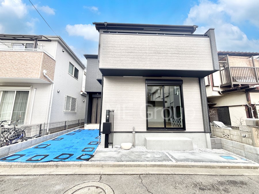 ���n�O�ώʐ^ �������ꂽ�O�ρA�㎿�ȏZ��Ԃ��L���鎺���͉i�����S���ĉ߂�����Z���ł��B 