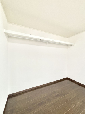 ���[ �����Ղ�̎��[�X�y�[�X�ŉ��K�ɕ�点���� 