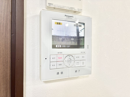 ���̑����� ���q�҂��m�F�ł���s�u���j�^�[�t�C���^�[�z��