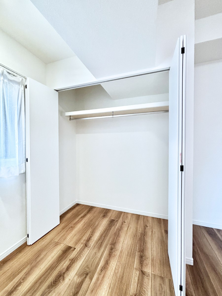 ���[ �m���N���[�[�b�g�B���s��������̂Ō���̈ߗނ�����������[�ł��܂��B