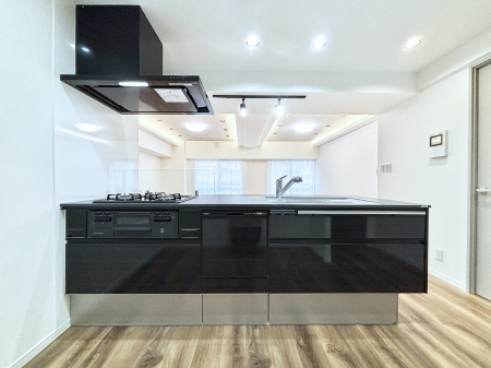 �L�b�`�� ���������Ȃ��炲�Ƒ��Ƃ̉�b���y���߂�ΖʃJ�E���^�[�L�b�`��  