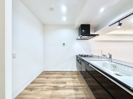 �L�b�`�� �������̂������ŉƑ��̏Ί炪�L����܂��I�@