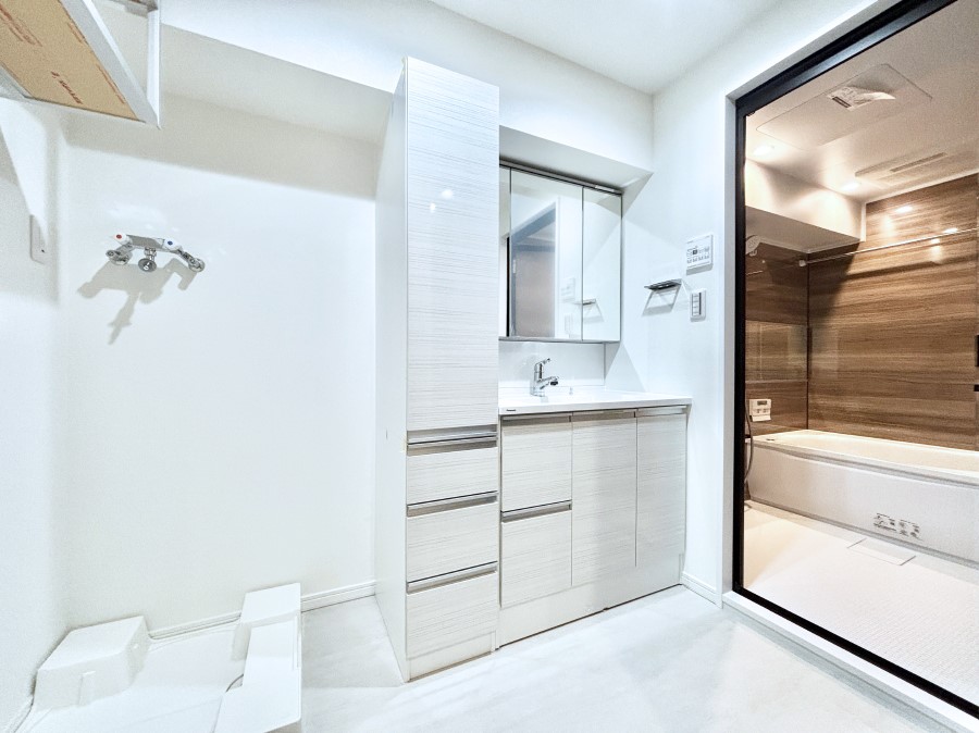 ���ʑ�E���ʏ� ������������ʉ��ώ��Œ��̐g�x�x�����K