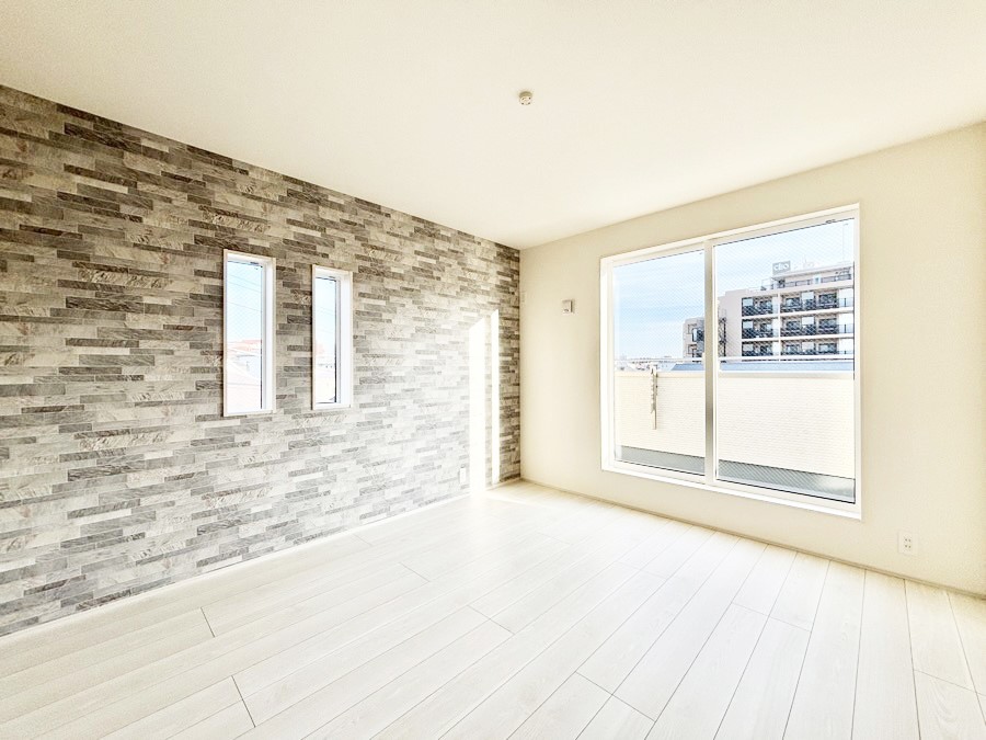 ���̑����� �o���R�j�[���J�������v���X���Ă����m��